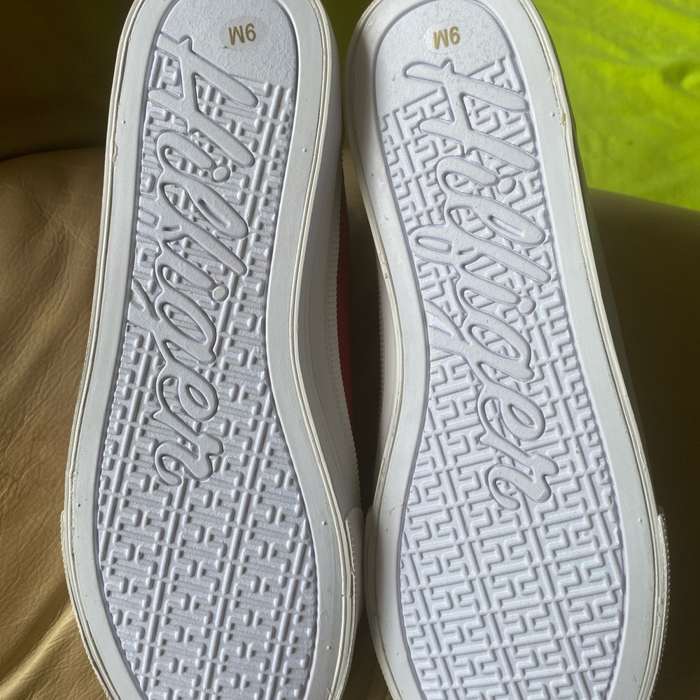 Tommy Hilfiger Red Sneakers with Geometric Sole Design